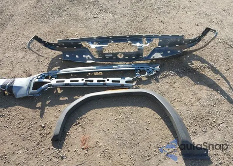 2024 GMC Canyon 2Wd Elevation z USA, uszkodzony, nr VIN 1GTP5BEK2R1187271